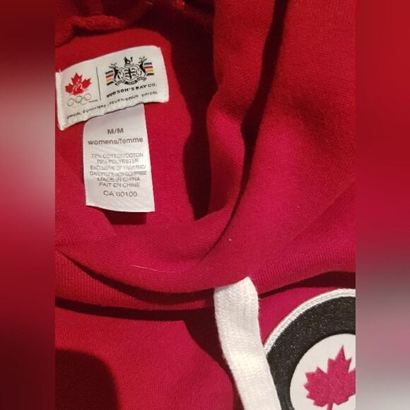 HUDSONS  BAY CO. Olympics RED Hoodie *** Womens SIZE Medium - Picture 2 of 14